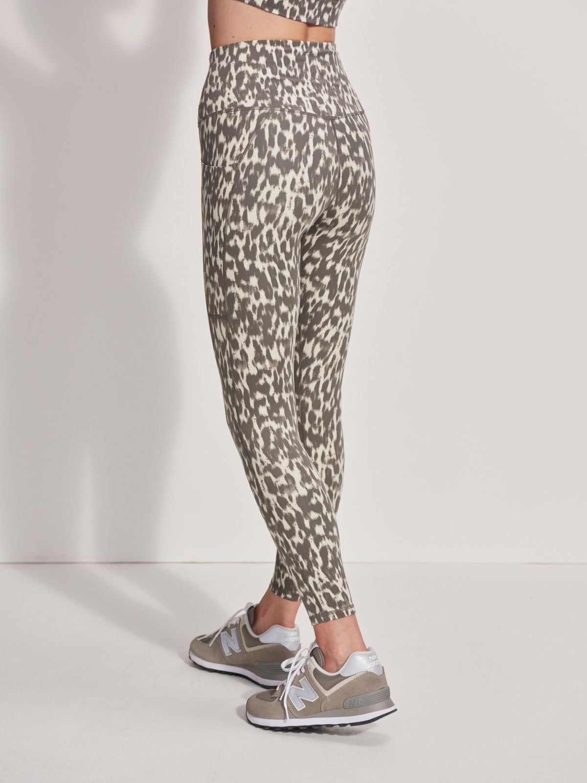 Move Pocket High Legging 25"