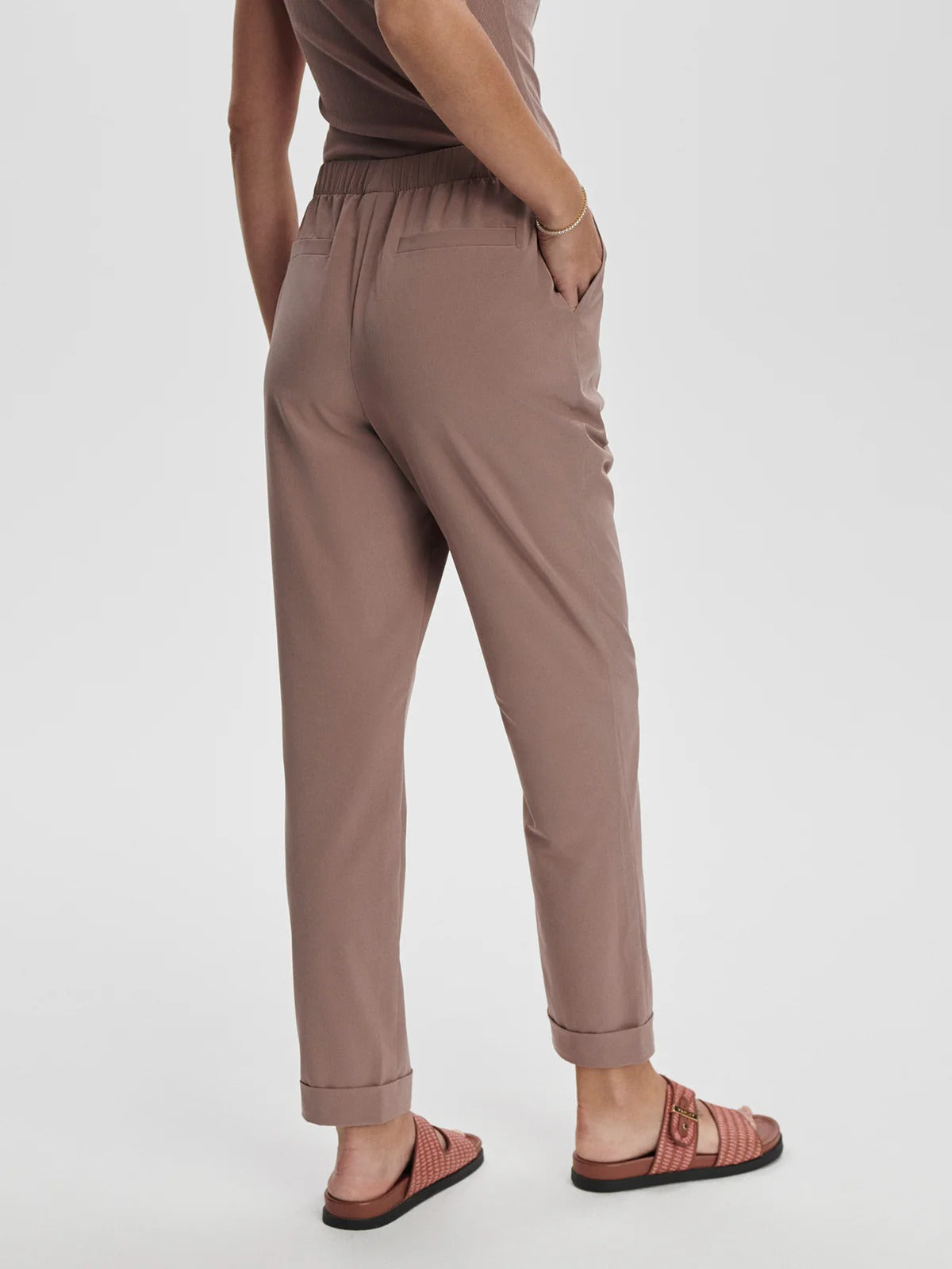 Alana Slim Tapered Cuff Pant 27"