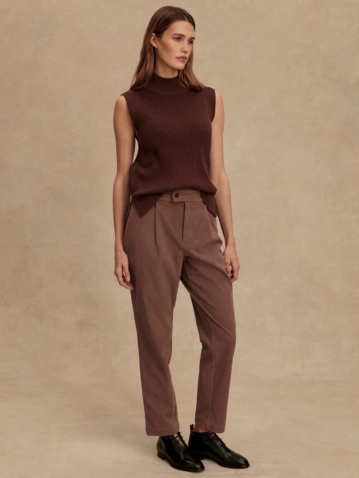 Lois High-Neck Tank