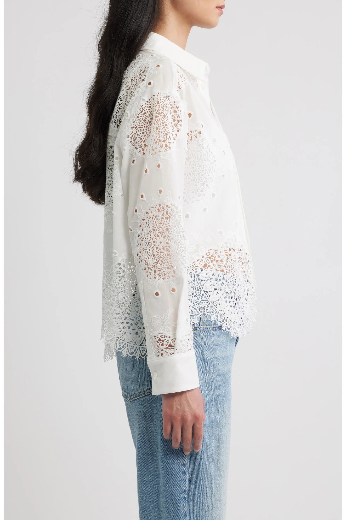 The BELLE, Venetian Embroidery