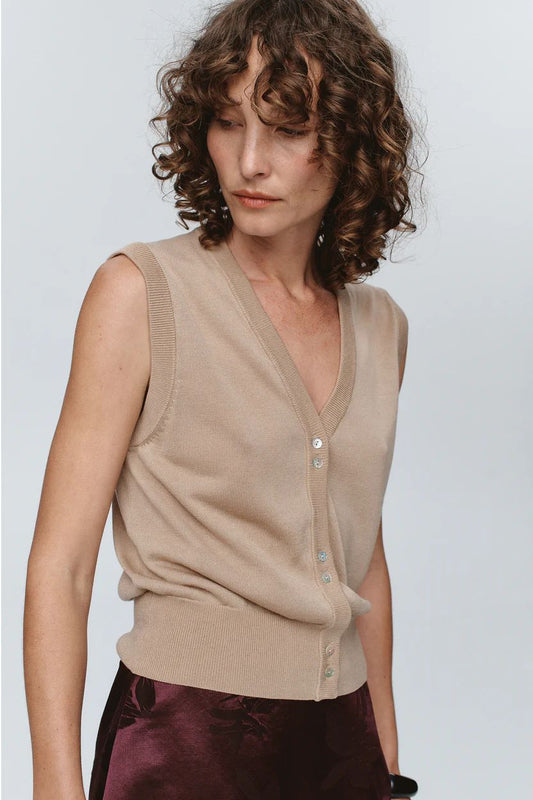Foundations Vest