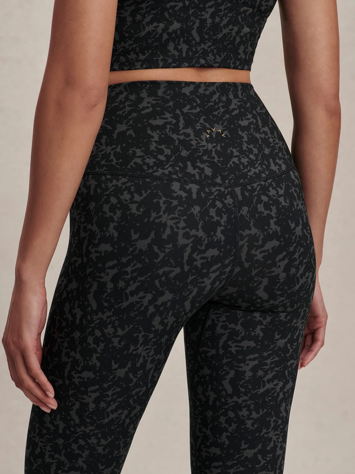 FreeSoft™ High-Rise Legging 25"