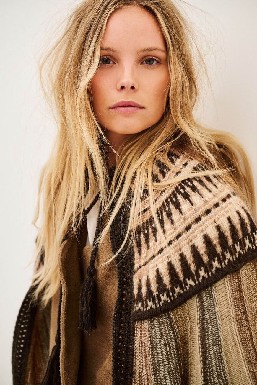 Prato Woolen Poncho